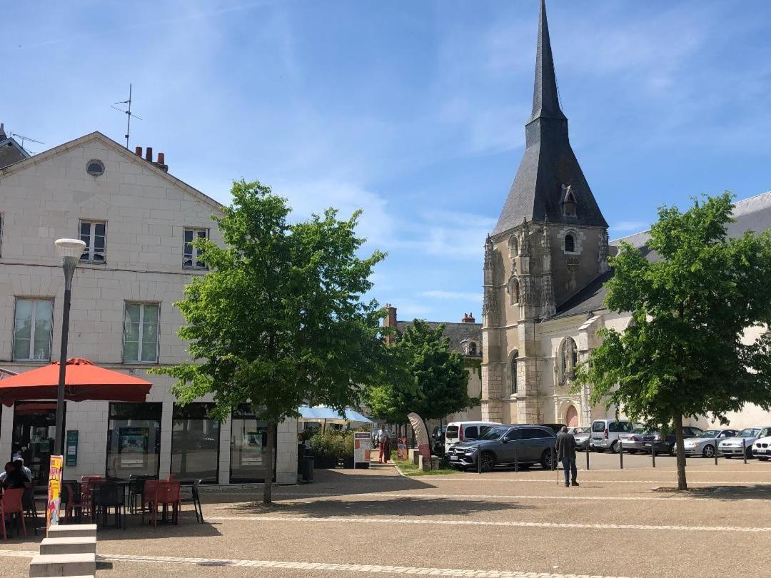 Le Clos Fleuri - Chambres D'Hotes อังแซ็ง ภายนอก รูปภาพ
